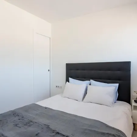 Exclusive Sagrada Familia Penthouse With Sea Views