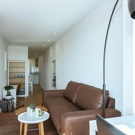 Exclusive Sagrada Familia Penthouse With Sea Views *